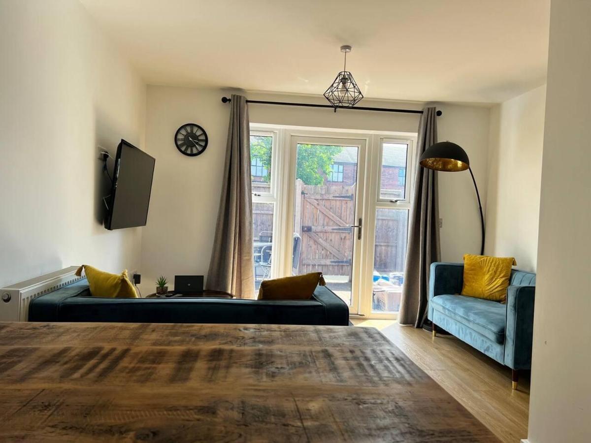 Beautiful 4-Bed House In Lincoln- Close To Centre Luaran gambar
